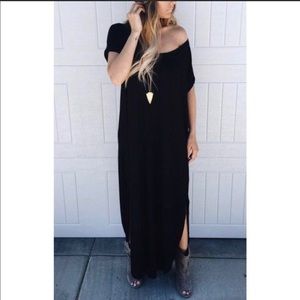 🌹The FAVORITE Oversized Maxi Dresses are in!!!!